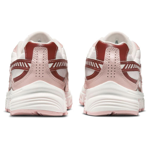 Nike Initiator